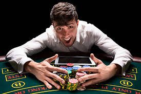 Bàn live casino trực tuyến với dealer chuyên nghiệp tại sodo666